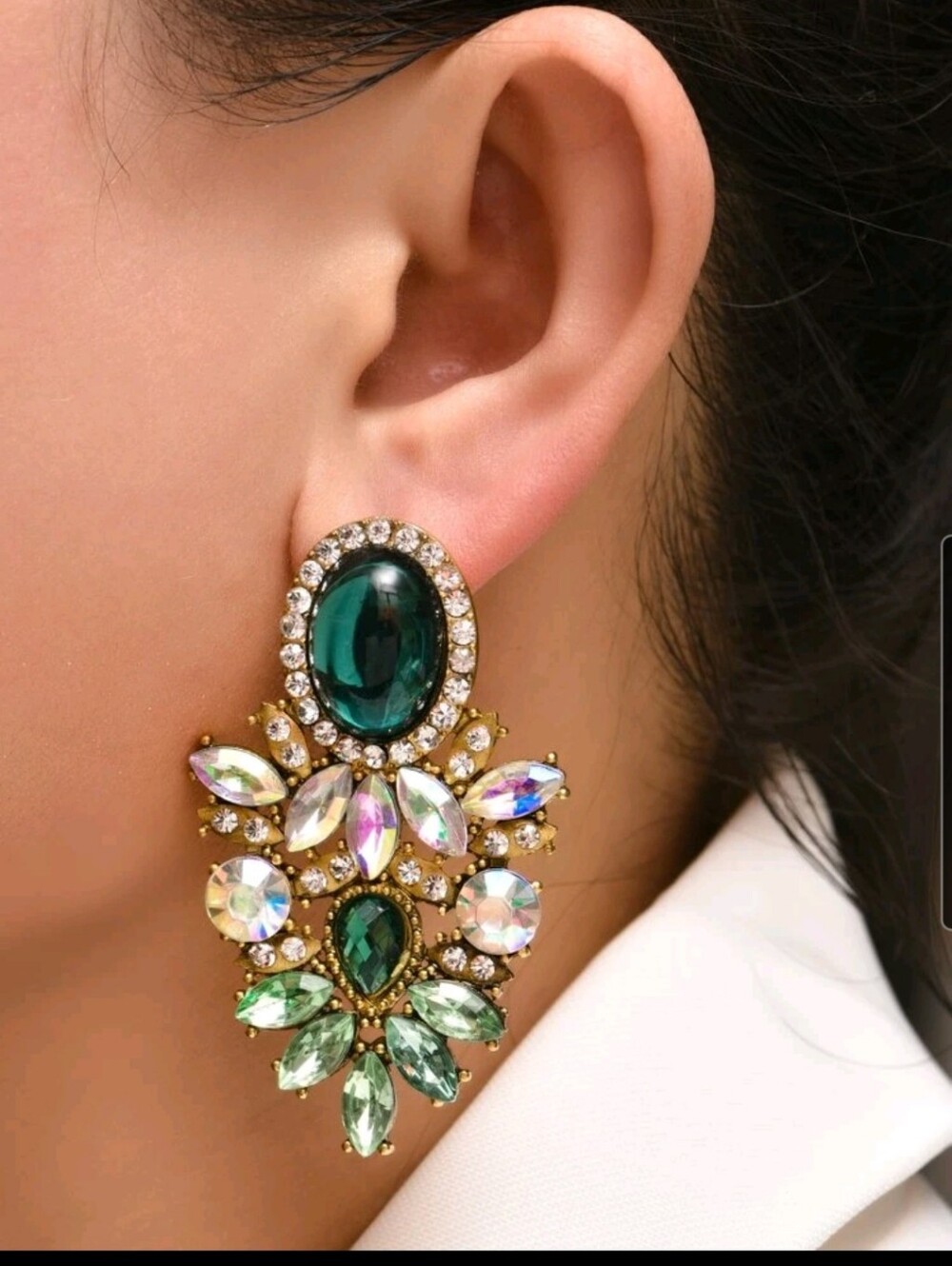 BRAND NEW ** Green Crystal Statement Drop Earrings